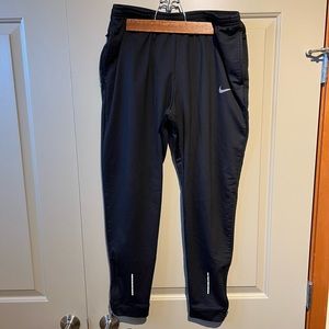 Men’s Nike Dri-fit sweats in size Large